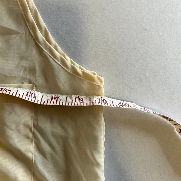 Kirra ivory short sleeve blouse open checkered pattern S - Picture 2 of 7